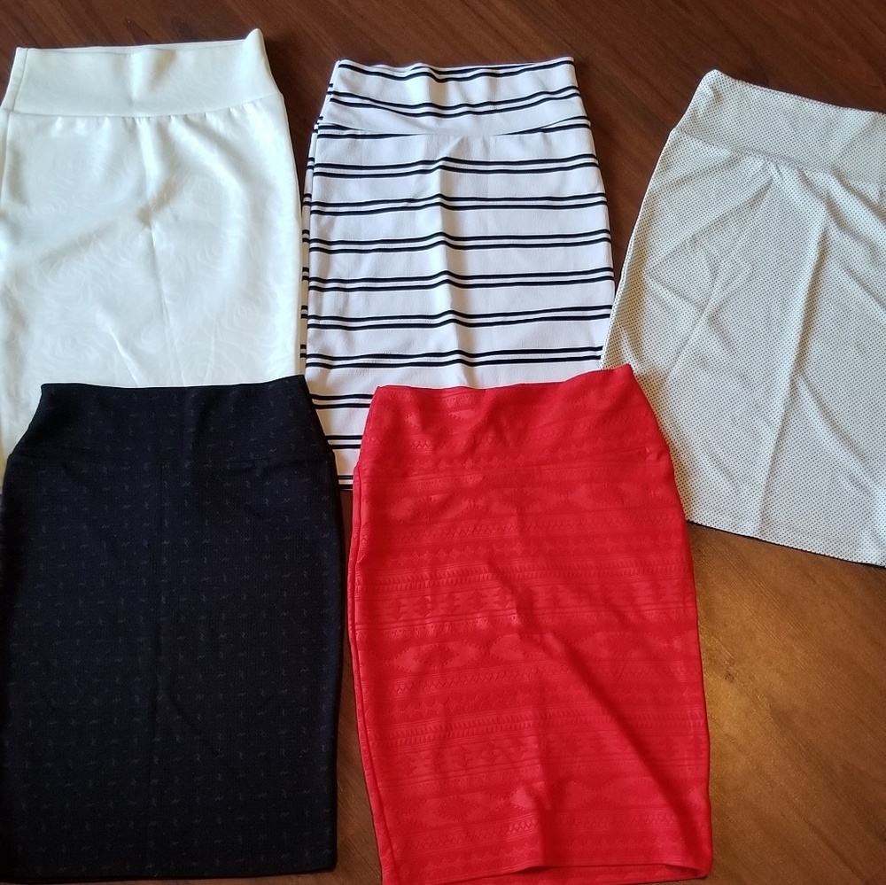 SOLD Lularoe cassie lot xs